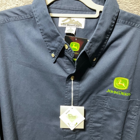 NWT John Deere Tri-Mountain Navy Button-Down Shirt Embroidered Logo Men SZ XL - Picture 5 of 5